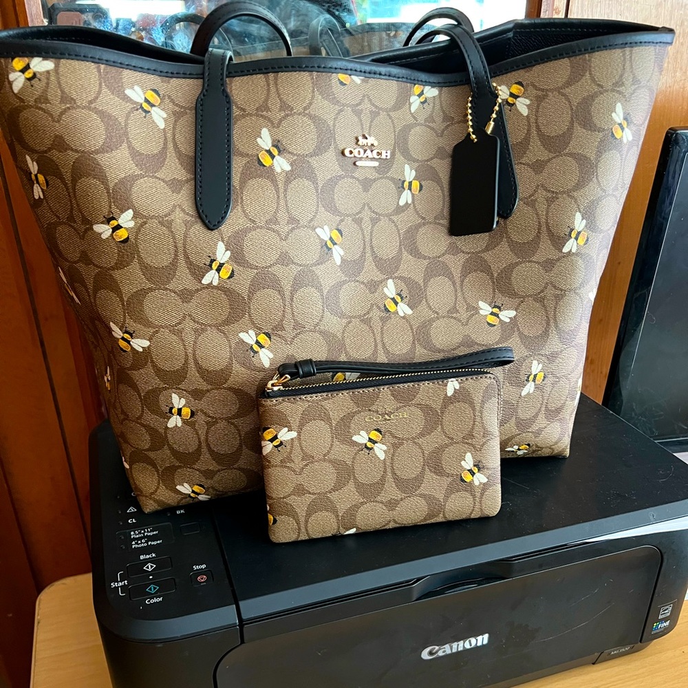 Original Coach bee print tote